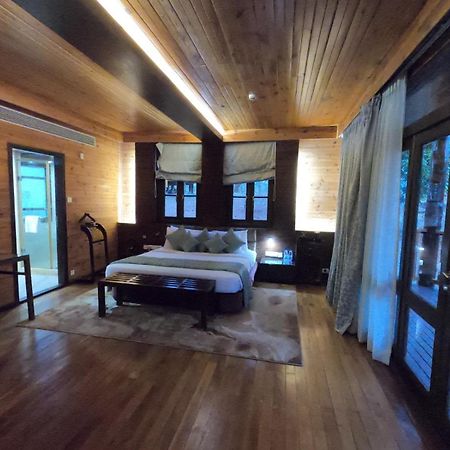Aamby Valley City Lonavala Exterior foto A bedroom at the resort