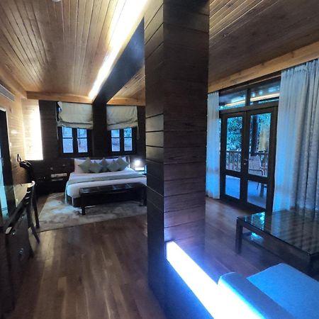 Aamby Valley City Lonavala Exterior foto A room at the hotel
