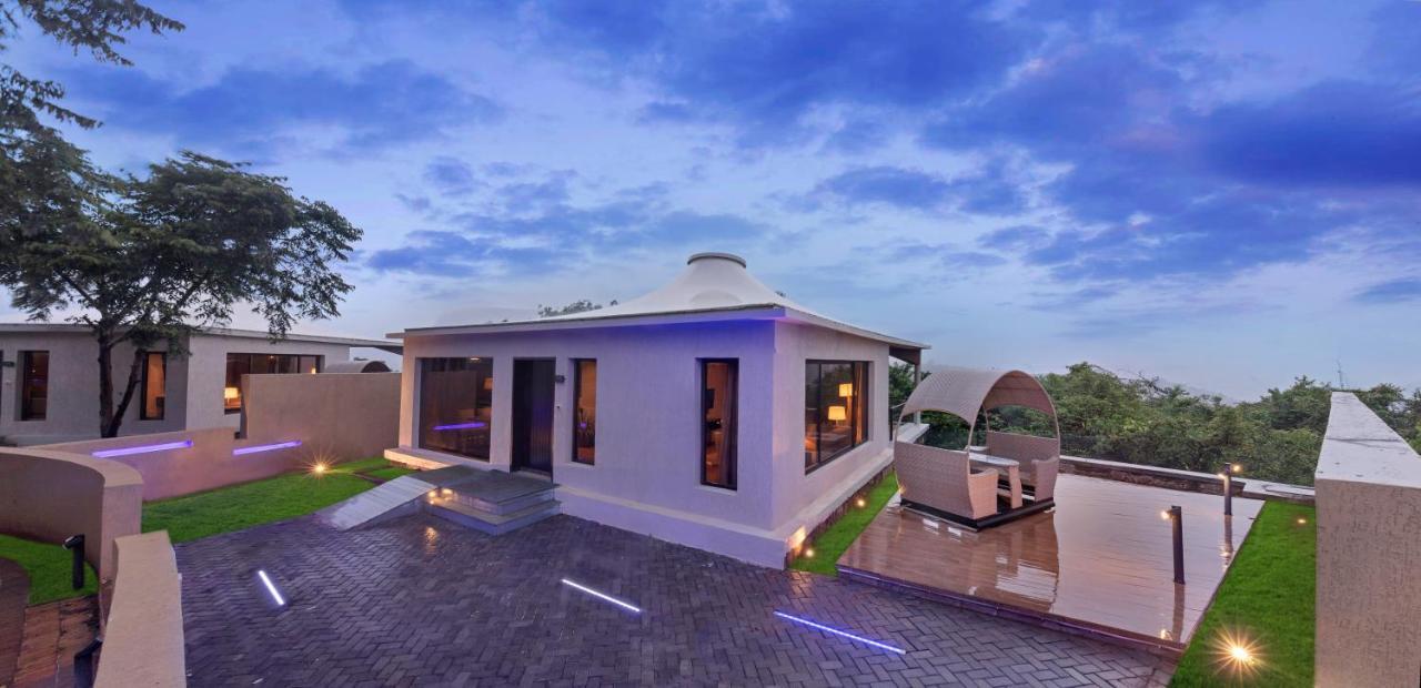 Aamby Valley City Lonavala Exterior foto The Royal Villa
